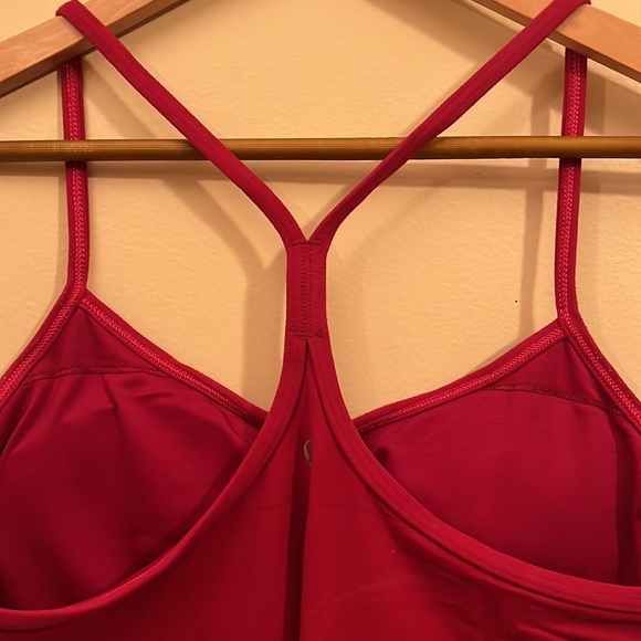 Power Y Tank in Cranberry - Picture 8 of 9